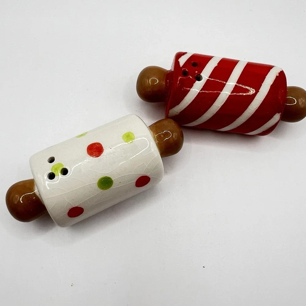Rolling Pin Salt and Pepper Shakers Red White Green Ceramic Polka Dot Striped 3